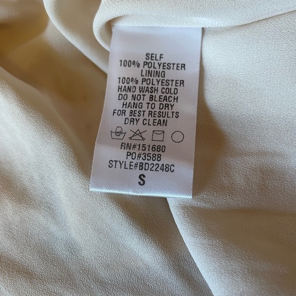 Storia floral eyelet mini dress NWT - Picture 6 of 13